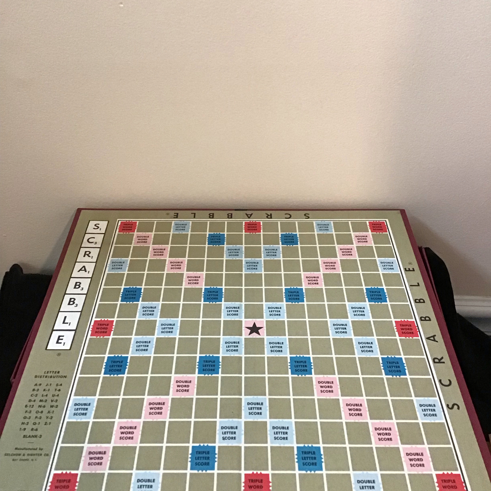 VINTAGE SCRABBLE CROSSWORD GAME BOARD GAME 1973 SELCHOW AND RIGHTER - Picture 4 of 7
